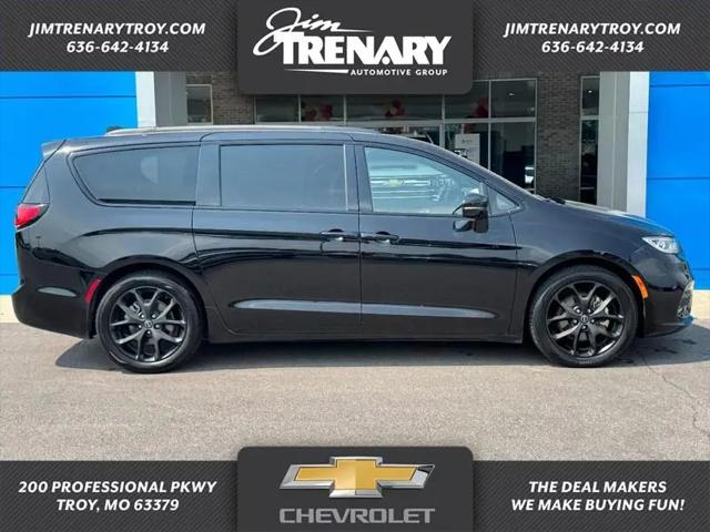 2025 Chrysler Pacifica Limited for sale in Troy, MO