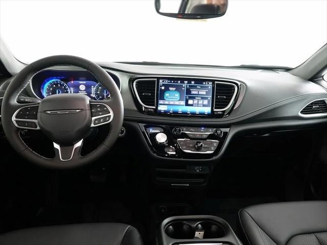 2027 Chrysler Pacifica PACIFICA SELECT AWD 2027 Chrysler Pacifica PACIFICA SELECT AWD