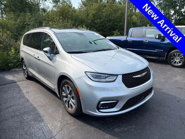 2024 Chrysler Pacifica Hybrid Pinnacle for sale in Merrill, WI