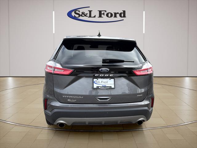 2022 Ford Edge Titanium