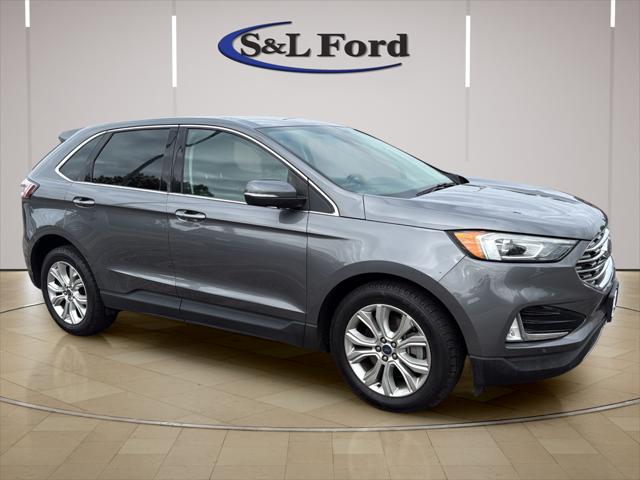 2022 Ford Edge Titanium