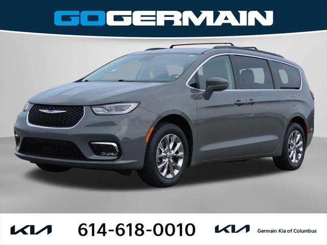 2022 Chrysler Pacifica Touring L AWD for sale near Columbus, OH