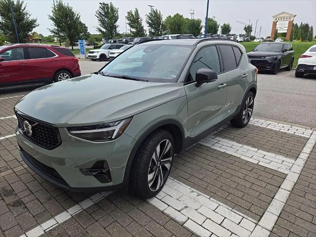 2023 Volvo XC40 B5 Ultimate Dark Theme for sale in Columbus, OH