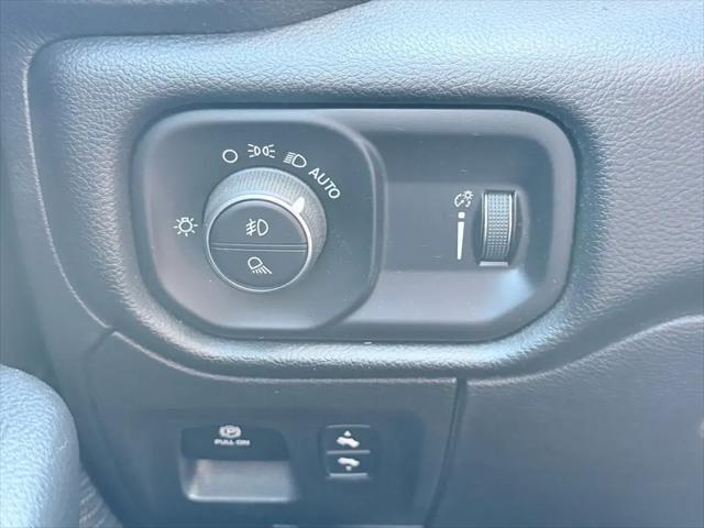 2022 Ram 1500 Big Horn Crew Cab 4x2 57 Box