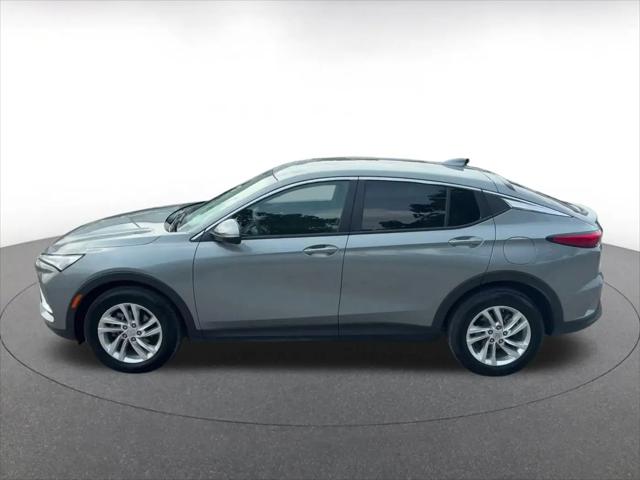 2025 Buick NV Preferred FWD