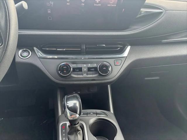2025 Buick NV Preferred FWD