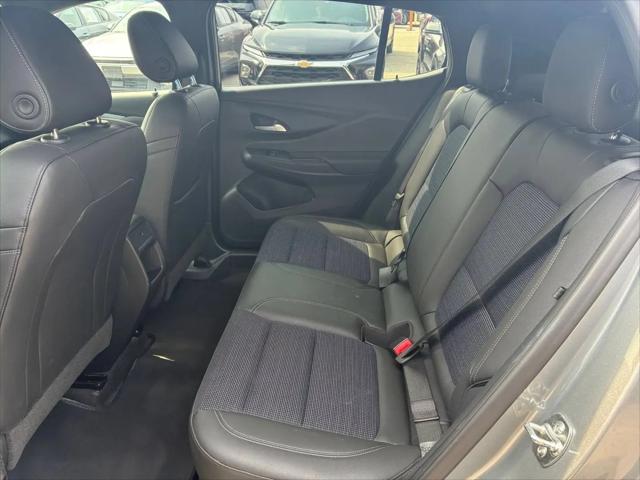 2025 Buick NV Preferred FWD