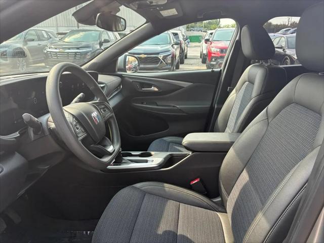 2025 Buick NV Preferred FWD