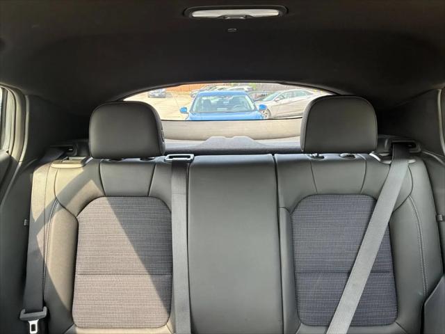 2025 Buick NV Preferred FWD