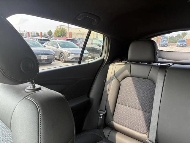 2025 Buick NV Preferred FWD