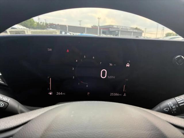 2025 Buick NV Preferred FWD