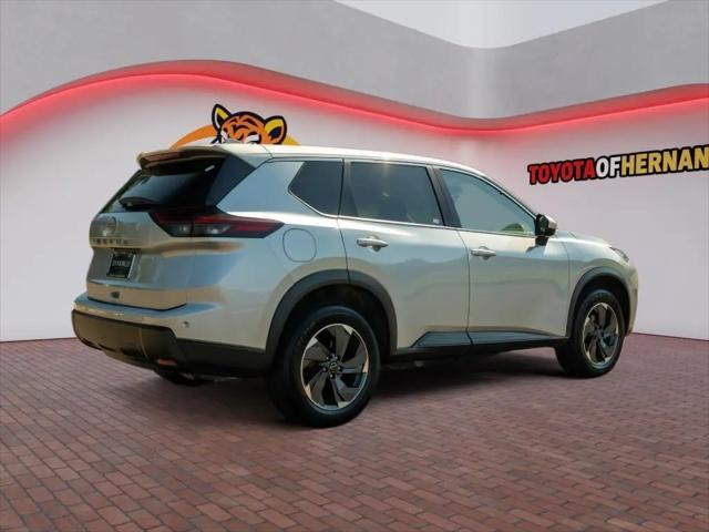 2025 Nissan Rogue SV FWD