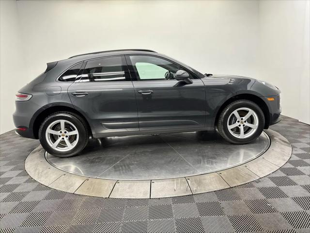 2021 Porsche Macan Macan