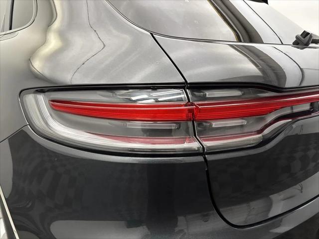 2021 Porsche Macan Macan