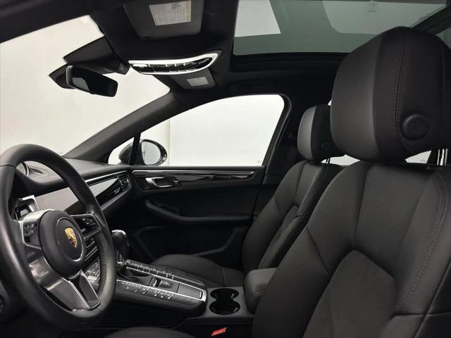2021 Porsche Macan Macan