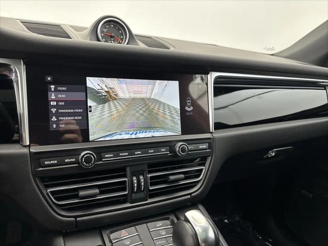 2021 Porsche Macan Macan