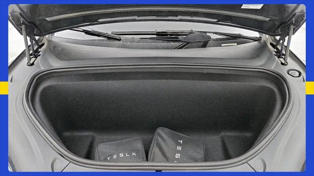 2022 Tesla Model X Plaid Tri Motor All-Wheel Drive