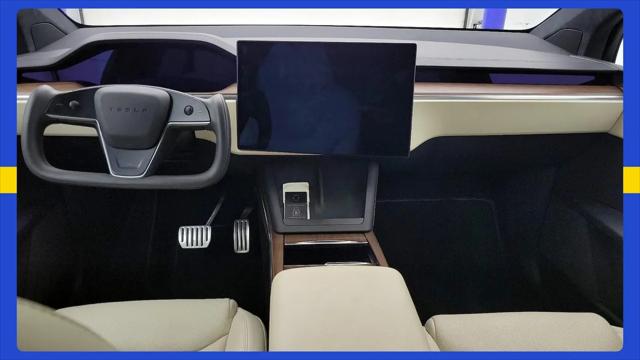 2022 Tesla Model X Plaid Tri Motor All-Wheel Drive