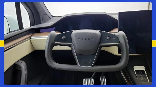 2022 Tesla Model X Plaid Tri Motor All-Wheel Drive