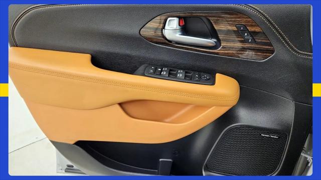2023 Chrysler Pacifica Pinnacle AWD