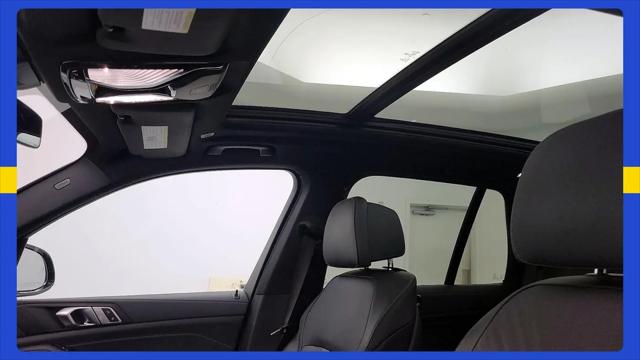 2022 BMW X5 M50i