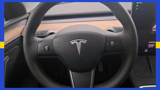 2025 Tesla Model Y Long Range Dual Motor Rear-Wheel Drive