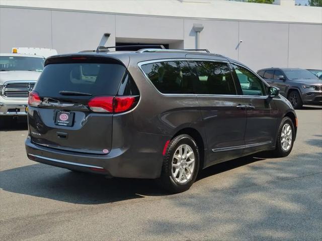 2020 Chrysler Pacifica Touring L