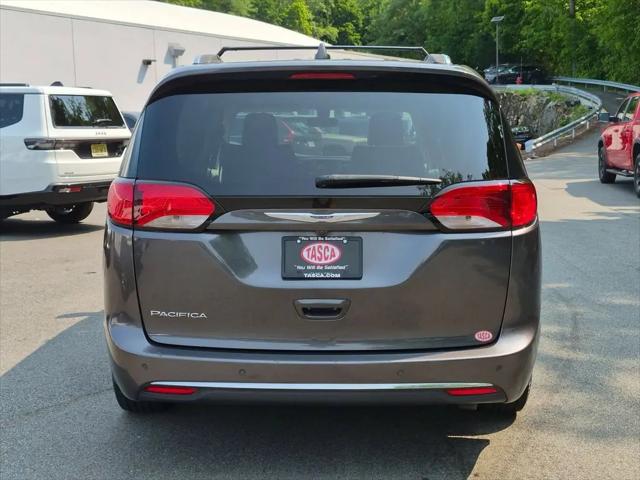 2020 Chrysler Pacifica Touring L