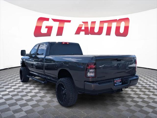 2024 Ram 3500 Big Horn Crew Cab 4x4 8 Box
