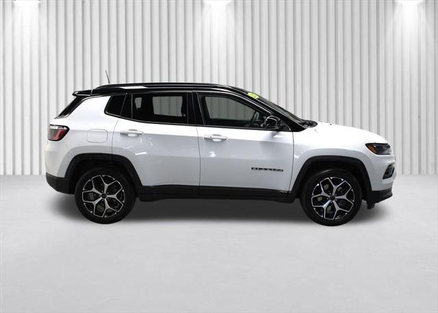2025 Jeep Compass Limited 4x4 2025 Jeep Compass Limited 4x4