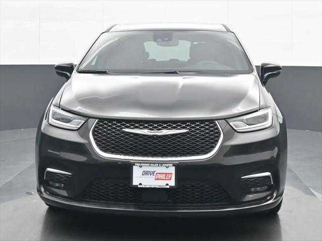 2025 Chrysler Pacifica Select for sale in Philadelphia, PA