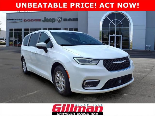 2023 Chrysler Pacifica Touring L for sale in Houston, TX
