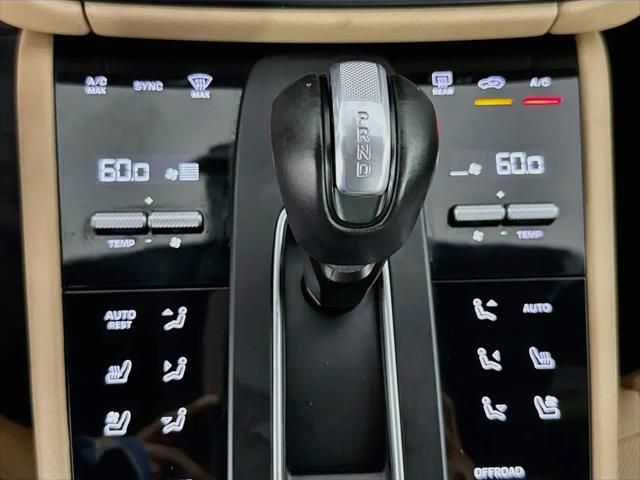 2023 Porsche Macan Macan