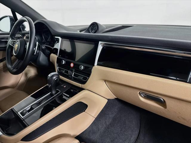 2023 Porsche Macan Macan