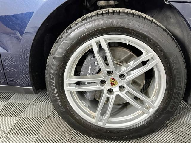 2023 Porsche Macan Macan