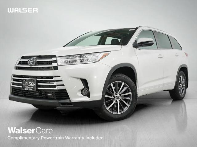 2018 Toyota Highlander XLE for sale in Burnsville, MN