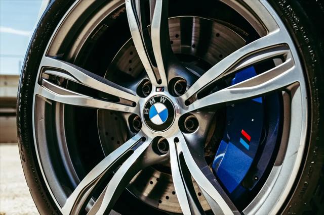 2013 BMW M5 Standard