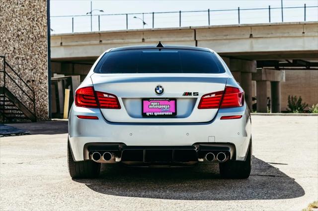 2013 BMW M5 Standard