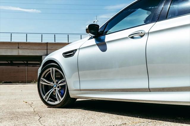 2013 BMW M5 Standard