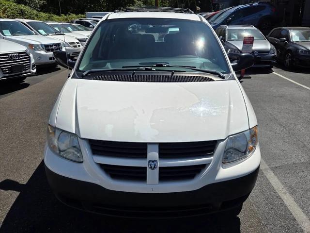 2005 Dodge Caravan SE