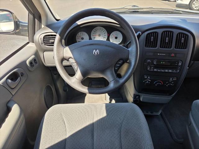 2005 Dodge Caravan SE