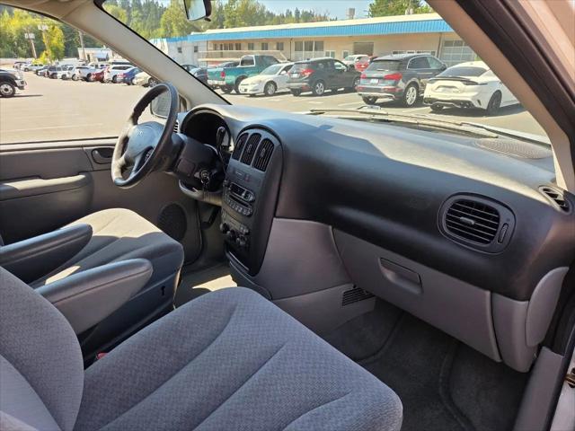 2005 Dodge Caravan SE