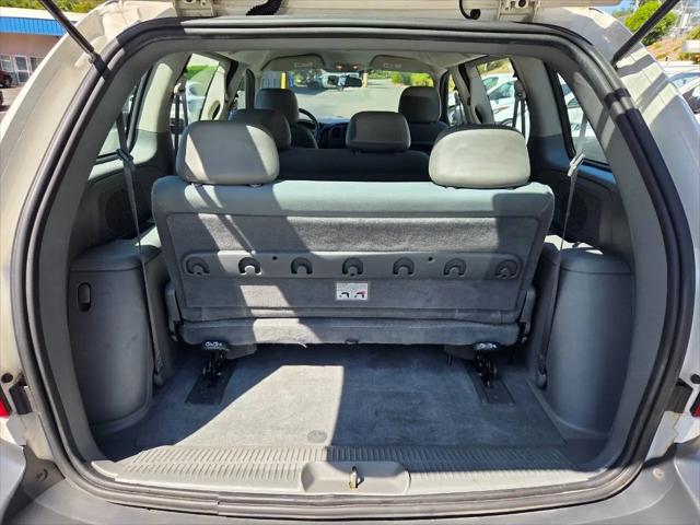 2005 Dodge Caravan SE