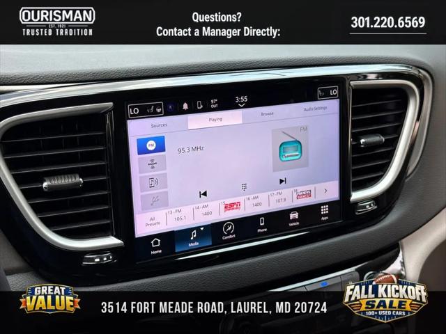 2024 Chrysler Pacifica Touring L