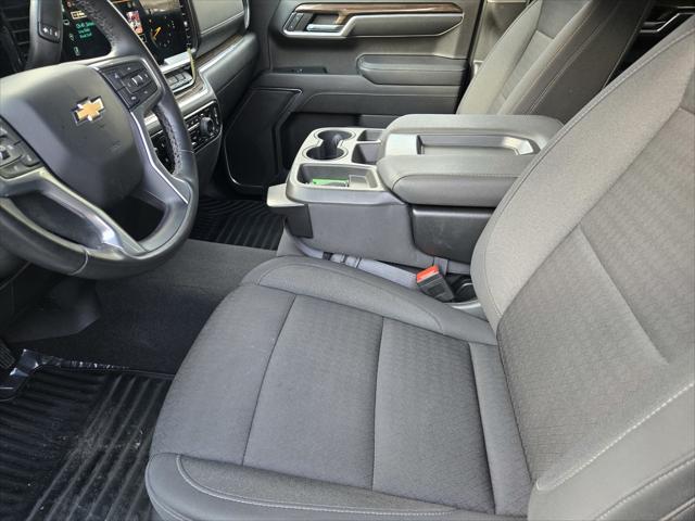 2023 Chevrolet Silverado 1500 4WD Crew Cab Standard Bed LT