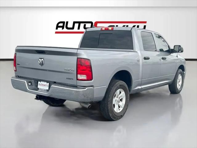 2023 Ram 1500 Classic SLT Crew Cab 4x4 57 Box