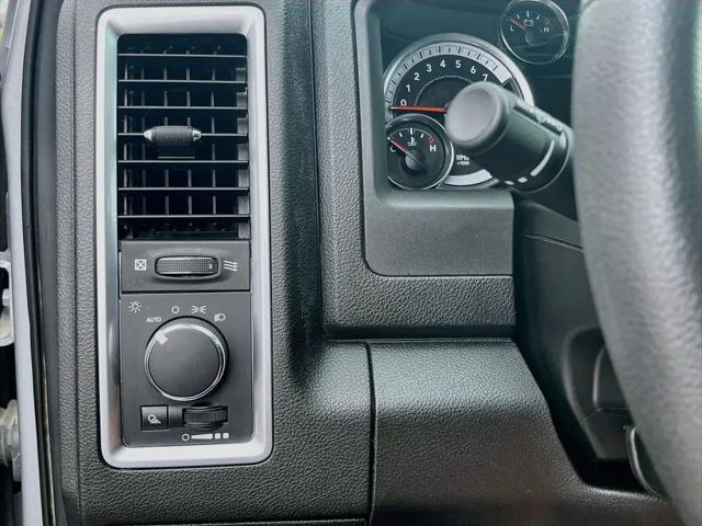 2023 Ram 1500 Classic SLT Crew Cab 4x4 57 Box