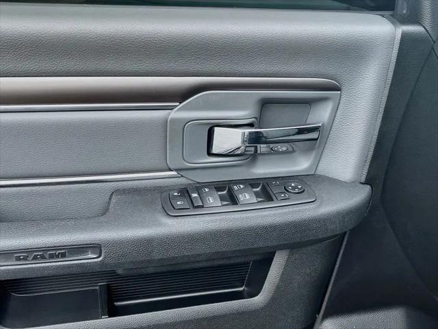 2023 Ram 1500 Classic SLT Crew Cab 4x4 57 Box