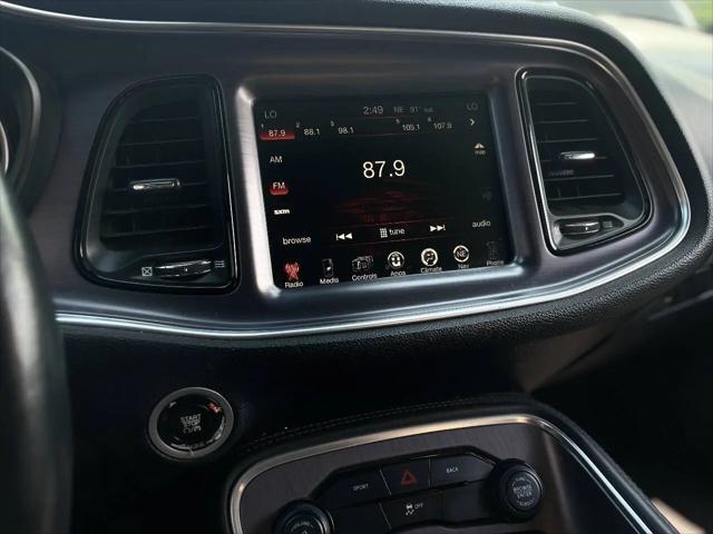 2016 Dodge Challenger SXT