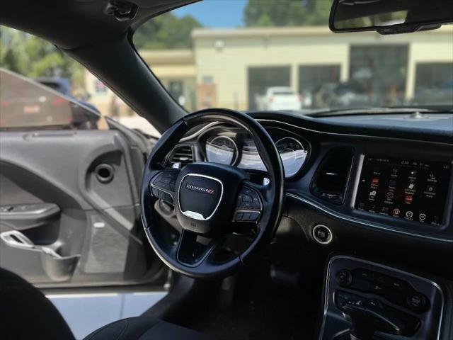 2016 Dodge Challenger SXT